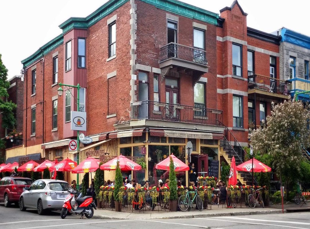 Bridging the Distance: Morning Texts for Long-Distance Love ✈️